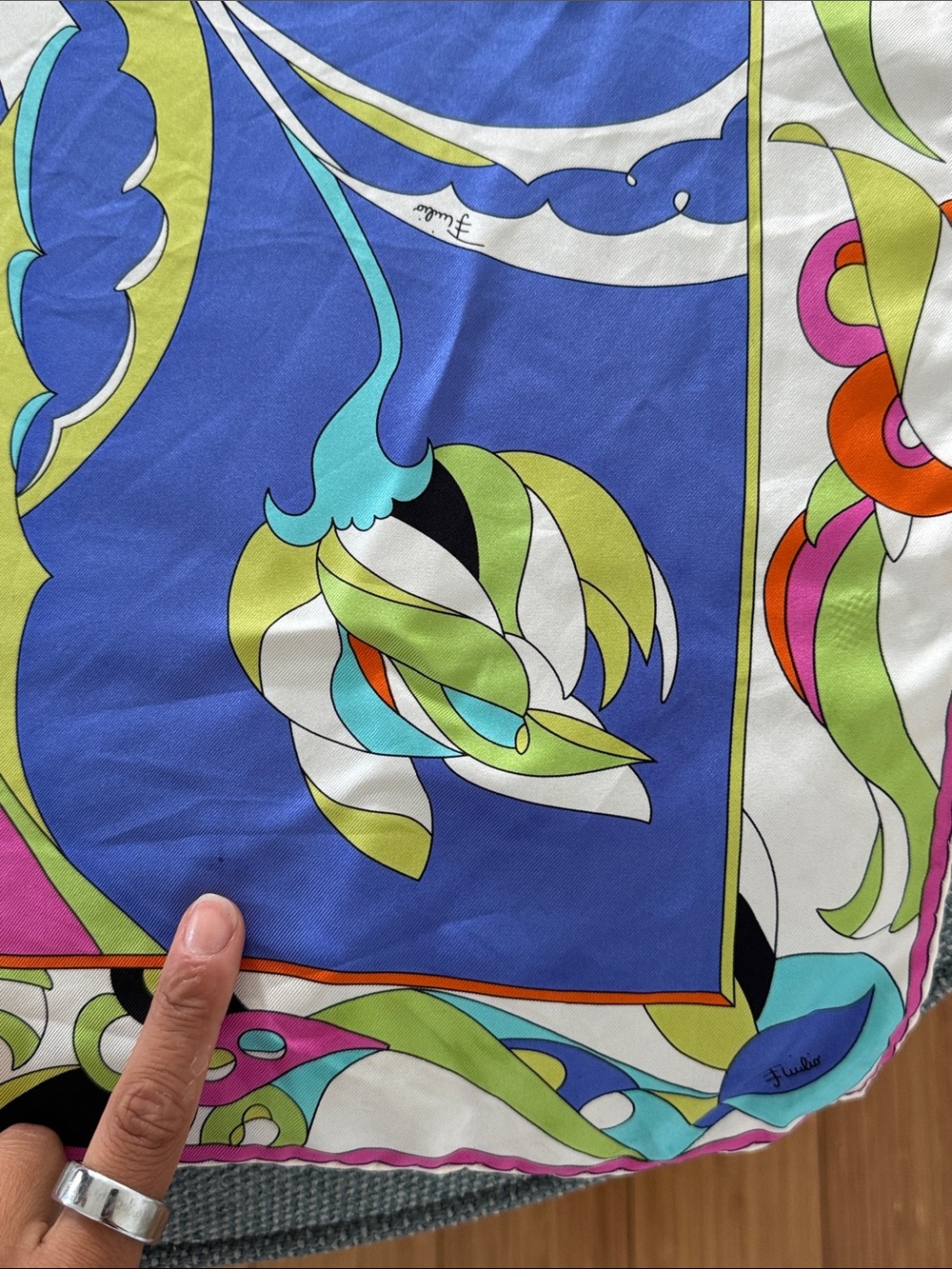 Pucci Scarf - Picture 3 of 6